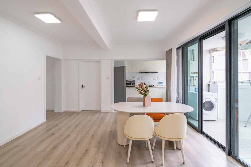 Tyms 2BR APT Hongqiao Paris Classic