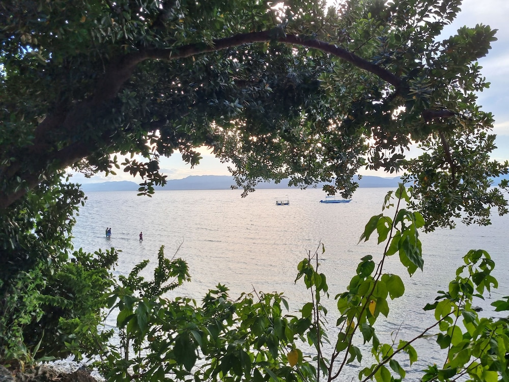 Hale Manna Coastal Gardens