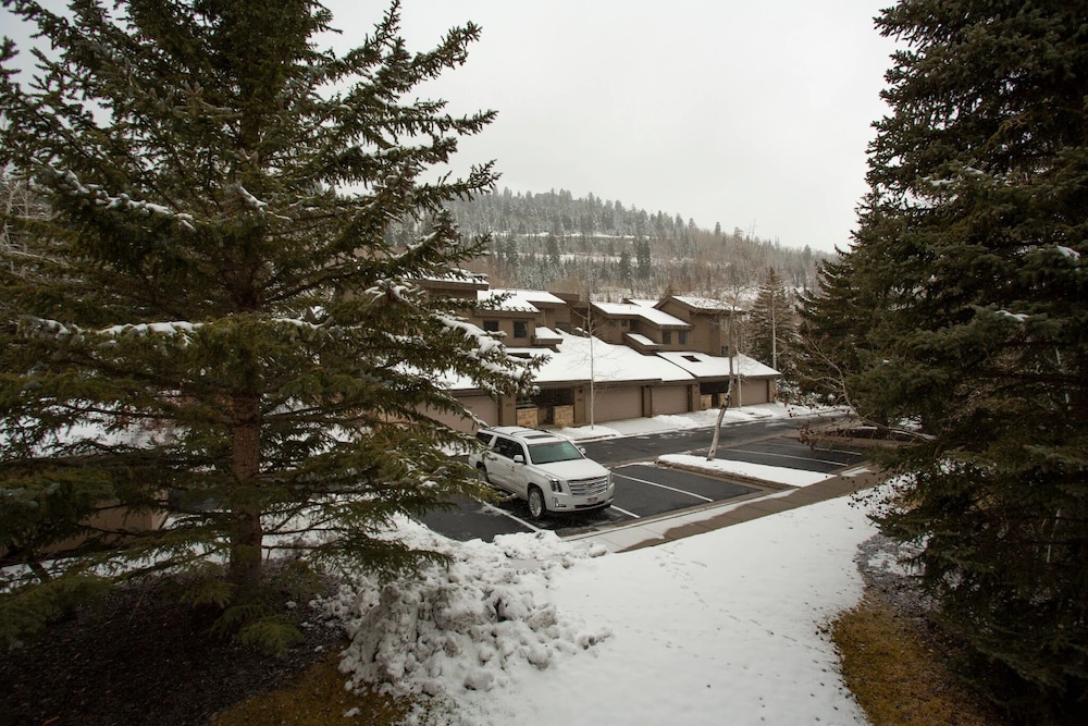 Lakeside at Deer Valley Resort - Two Bedroom Condo #1733 2 Condo
