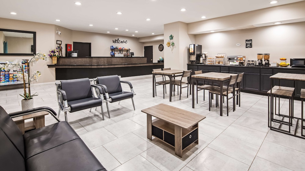 San Antonio Vacations - SureStay Hotel by Best Western Orange - Property Image 24