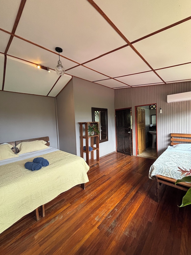 Svastha Yoga & Ayurveda Cafe