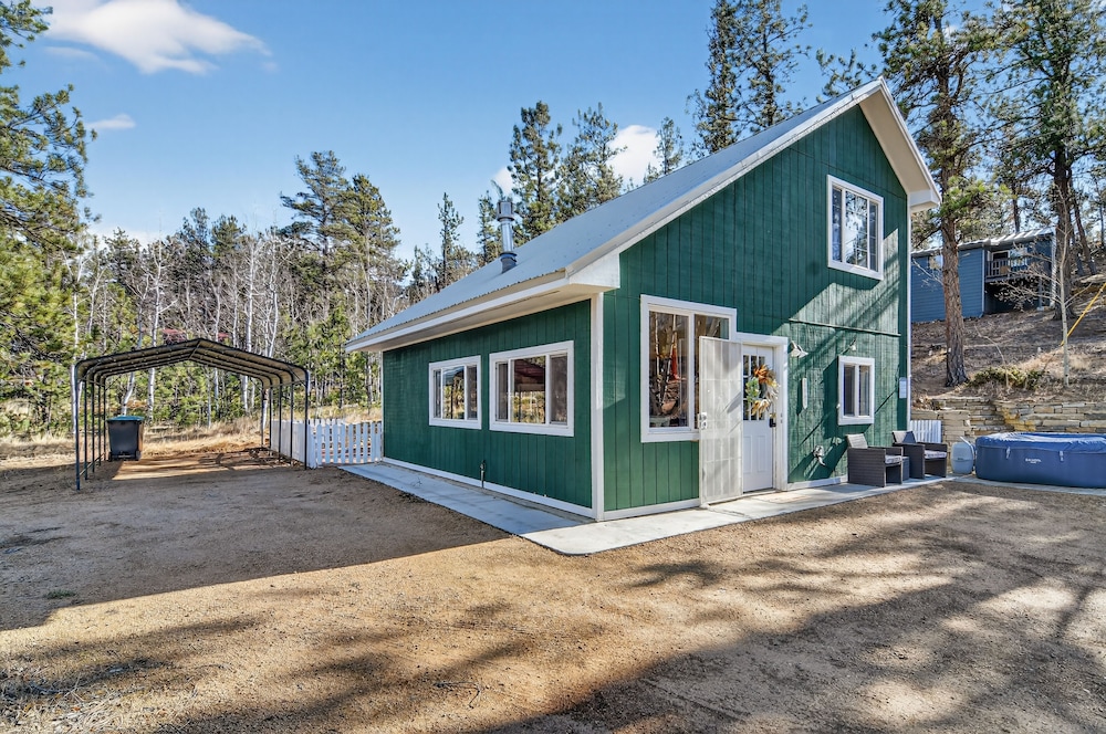 Mountain Escape Cabin With Hot Tub 1 Bedroom Cabin