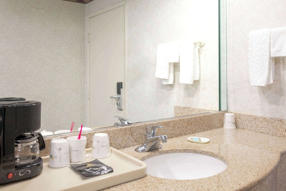 Travelodge by Wyndham Long Beach Convention Center, Φωτογραφία 17