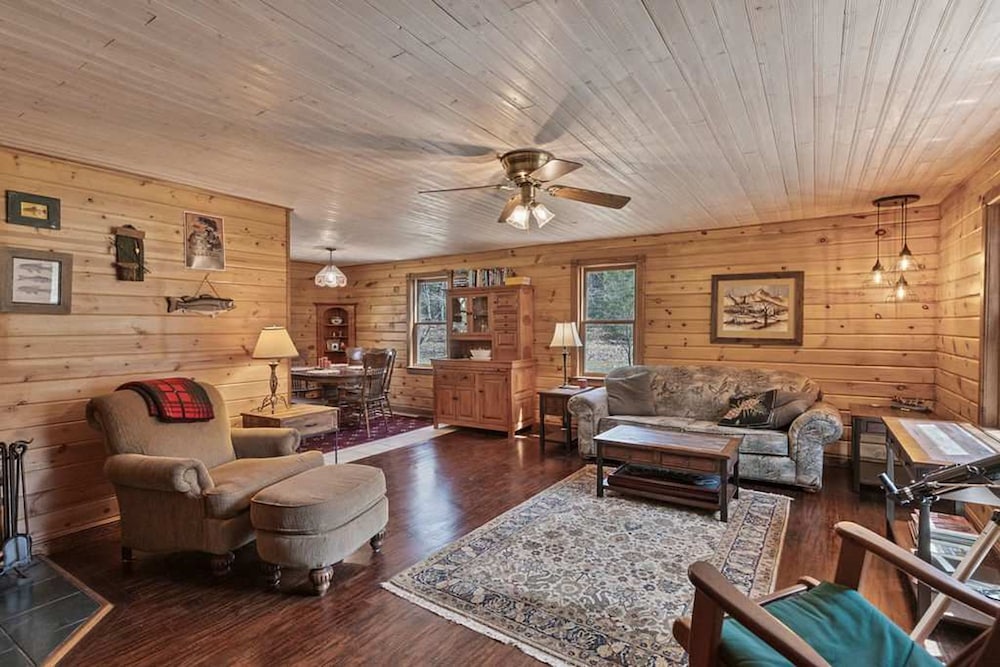 Manistee Cabin in Manistee
