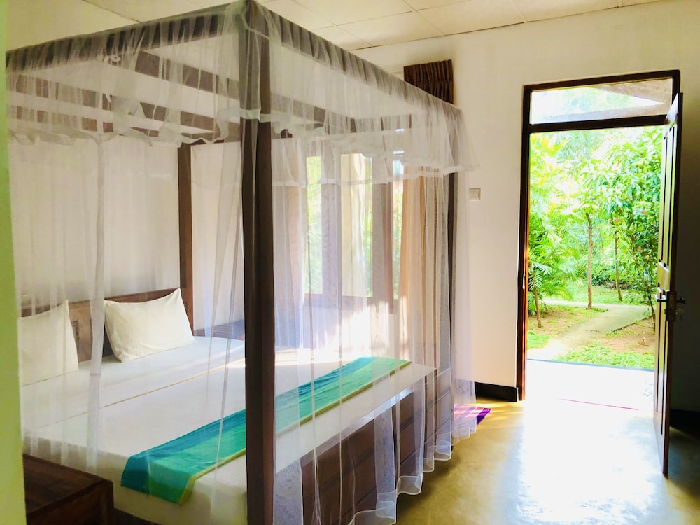 Sungreen Cottage Sigiriya view 3