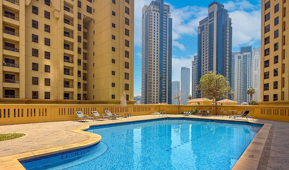 LUX The Dubai Eye View JBR Studio