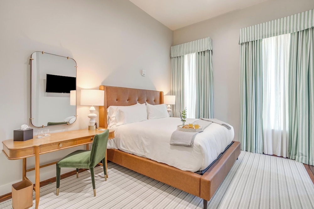 Nutt House Hotel