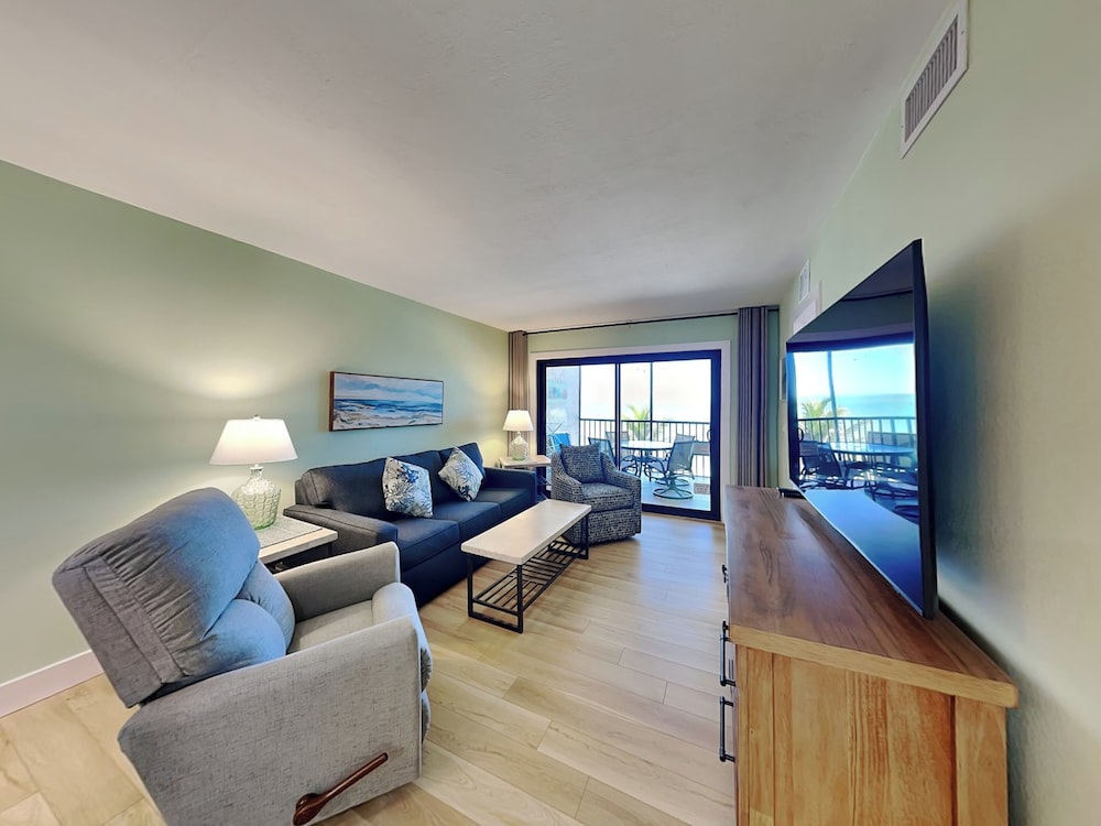 Seaside 3 by Distinctive Beach Rentals