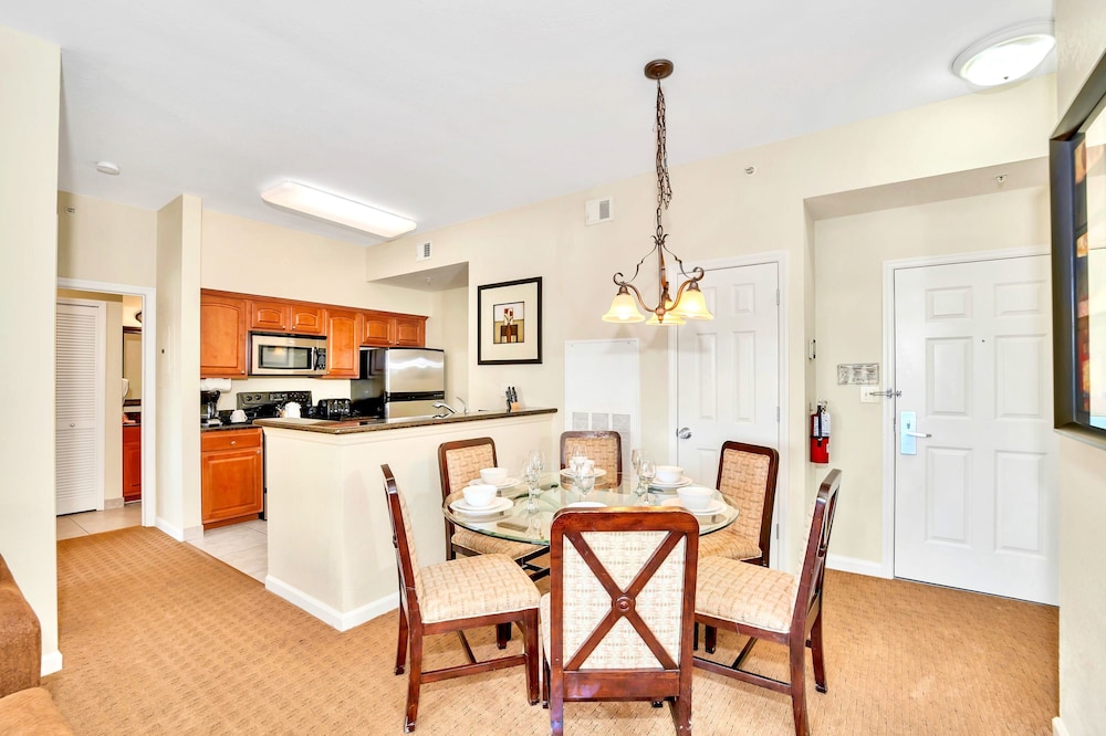 Upstay Family Condo at Resort w Spa and Piratepool