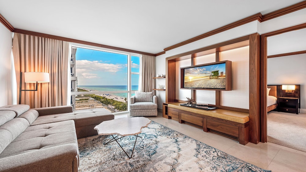 Luxury Vacation Rentals at Carillon Wellness Resort by LRMB