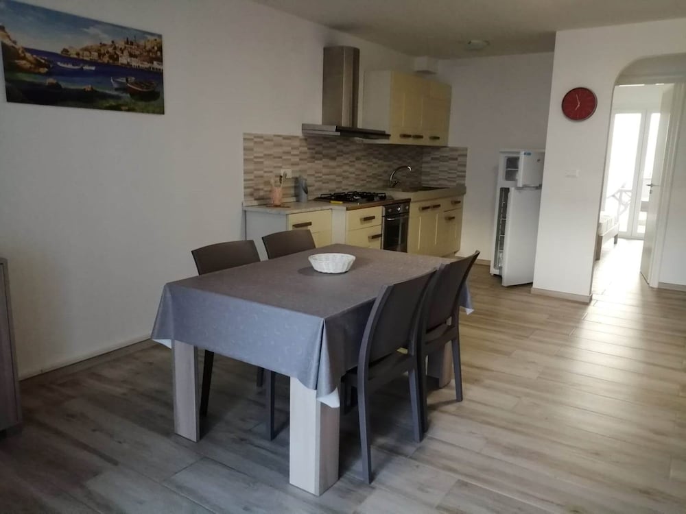 Nice Two-room Apartment Giusy view 2