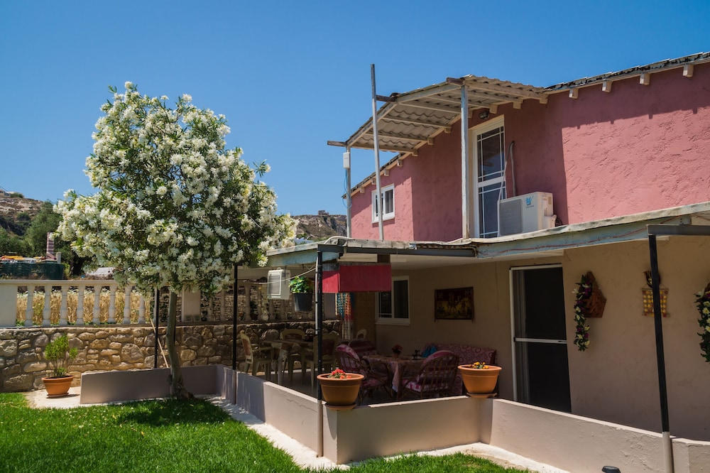 Studios Kefalos