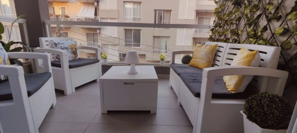 Eivissa Apartment - Spacious Accommodation