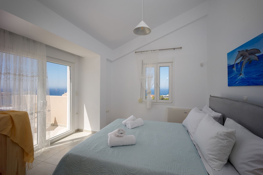 Blue Hills Villas by Estia Purple 1