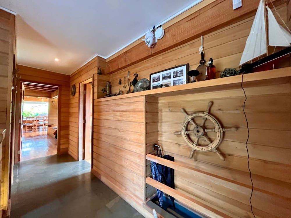 Modern Rustic House Playa El Monje Laundry Wifi