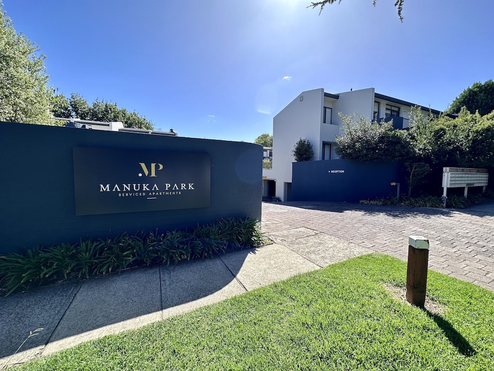 Hotel Manuka Park Apartments - Image 1