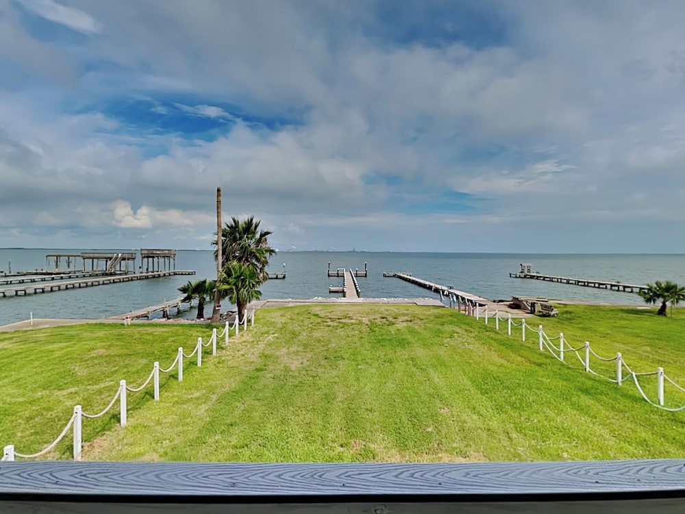 Harbor View Breeze by Ryson Vacation Rentals