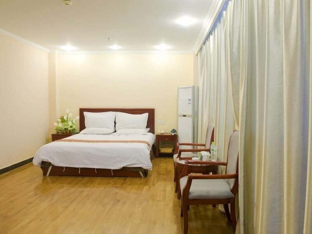 GreenTree Inn Changzhou Dinosaur City Qingyang North Road Business Hotel