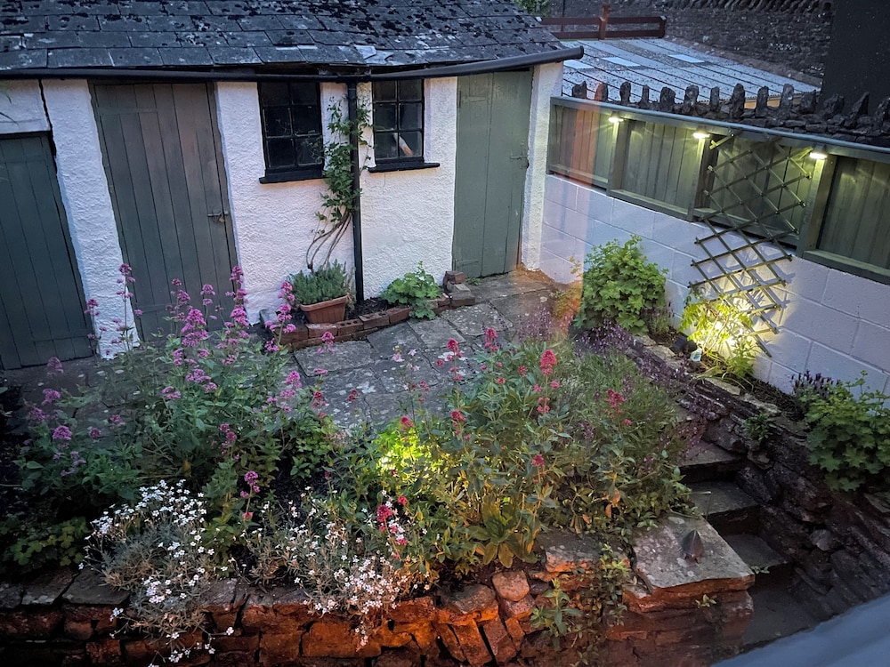 Fettlers Cottage, 51 High Street