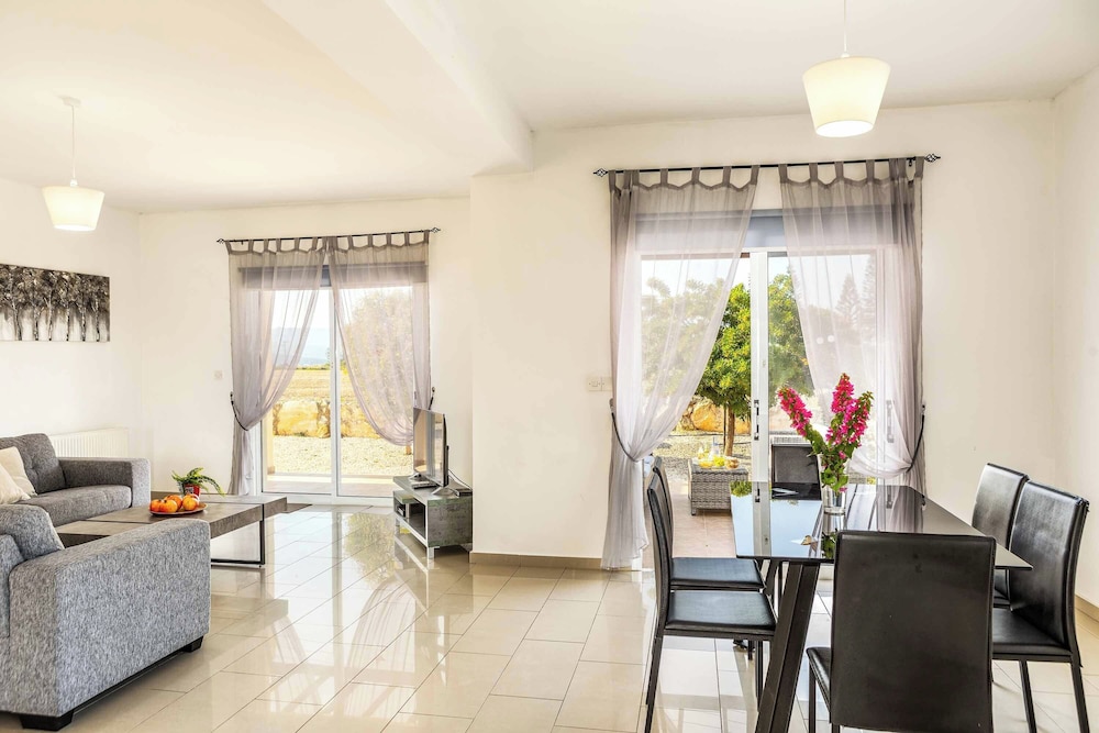 Villa Orange Tree