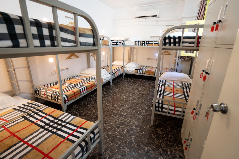 OSS Backpackers Hostel
