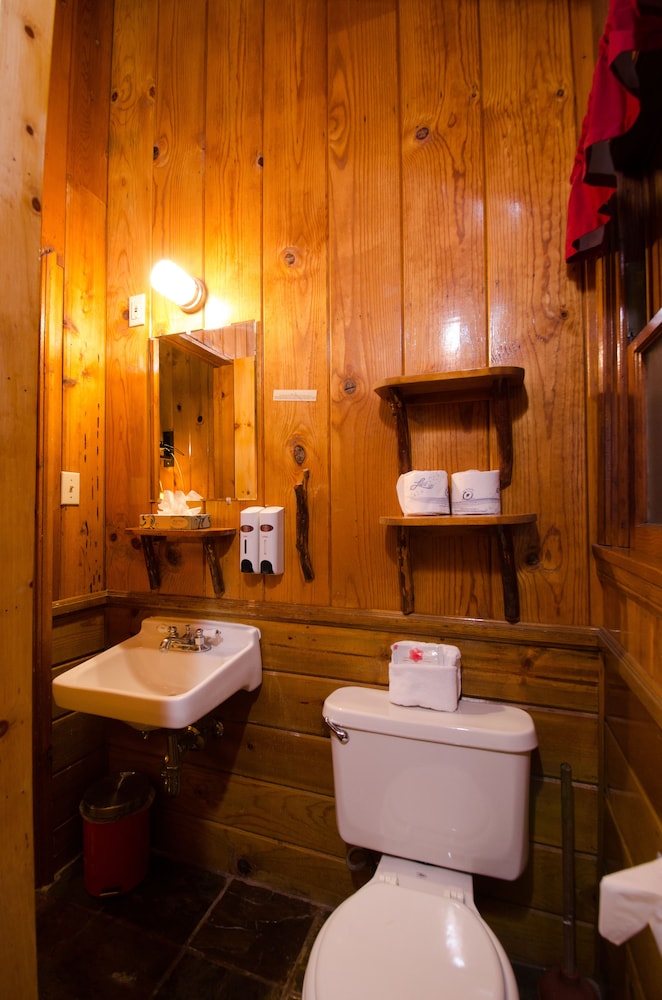 Idyllwild Bunkhouse