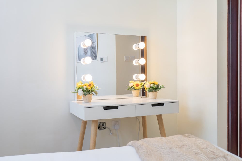 Lovely and Spacious 1BR in DEC Tower Near Marina Walk
