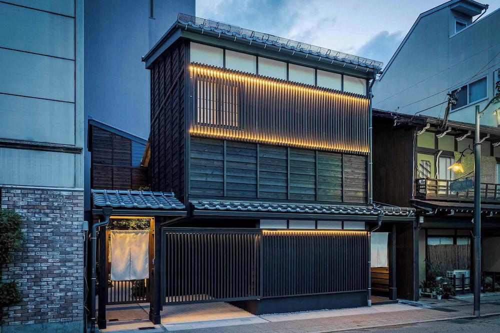 Asatoyuu Machiya House
