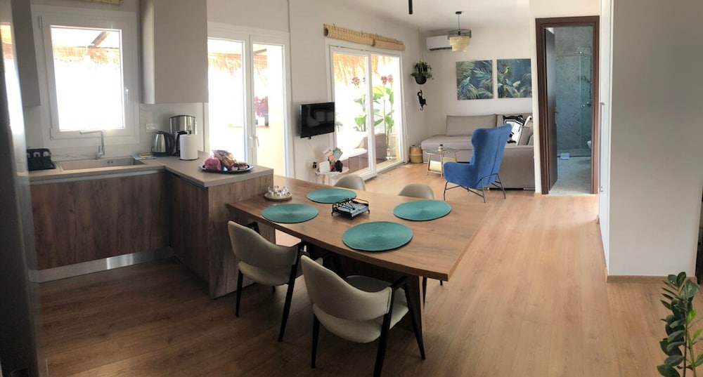 Areti Seaview Residence