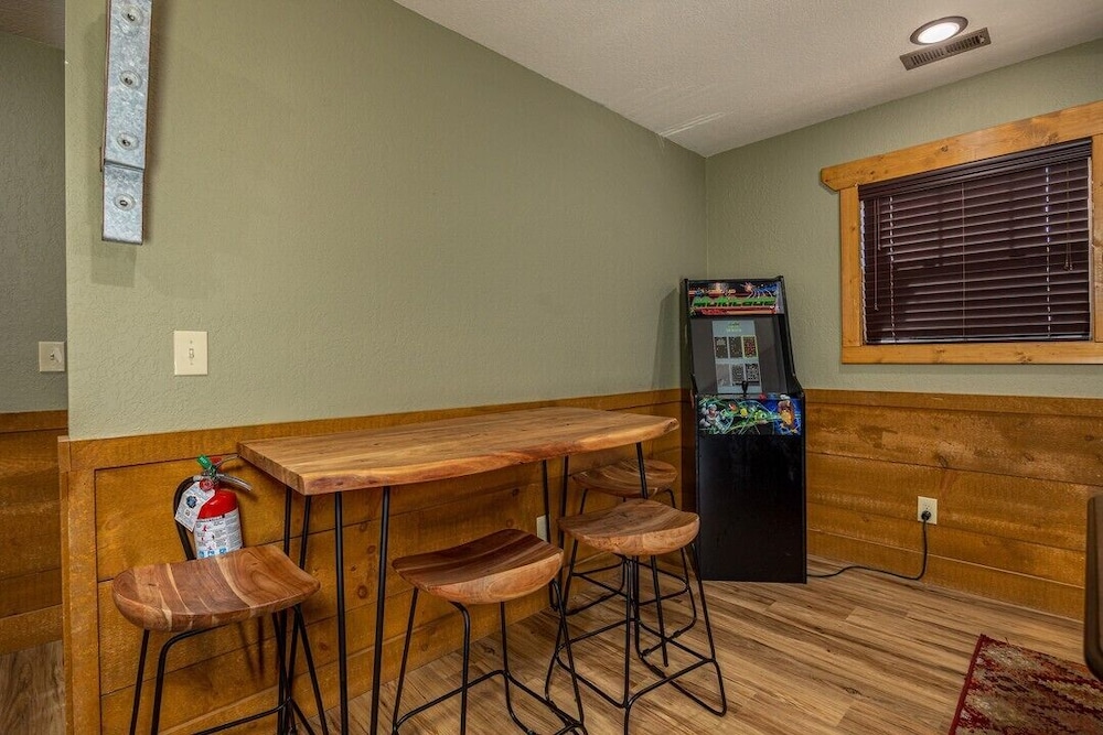 Luna Bear Lodge