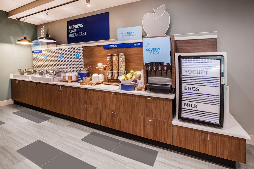 Lebanon Vacations - Holiday Inn Express Lebanon, an IHG Hotel - Property Image 11