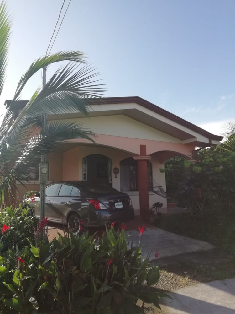 Nayuribe Familiar House
