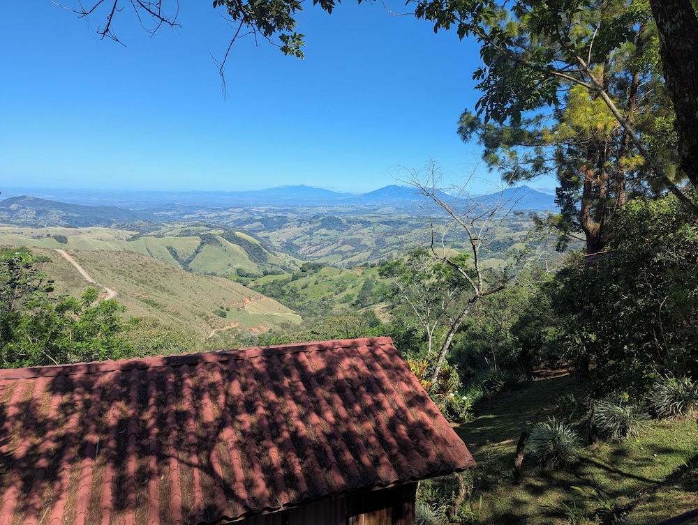 Campos de Oro Wilderness Lodge