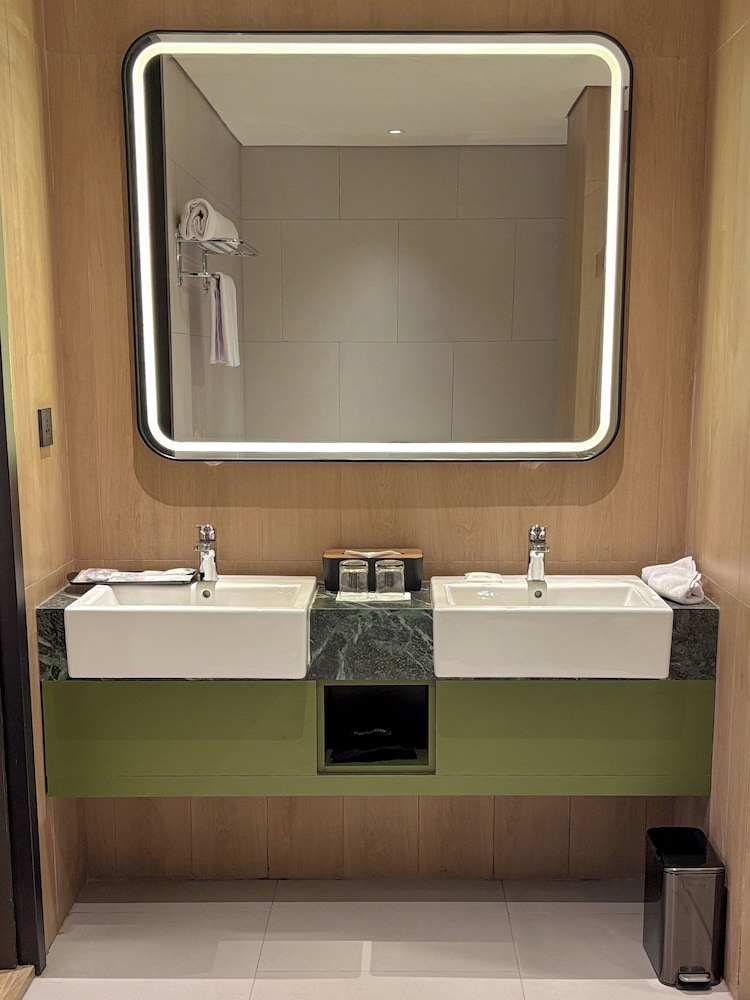 ARTOTEL Living World Grand Wisata Bekasi