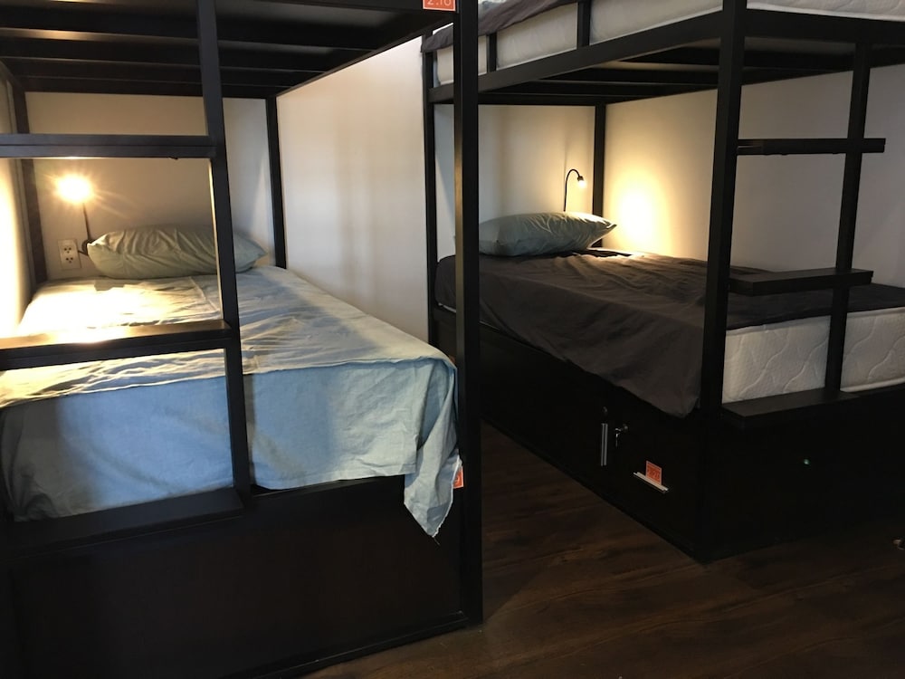 Penthouse Hostel & Spa