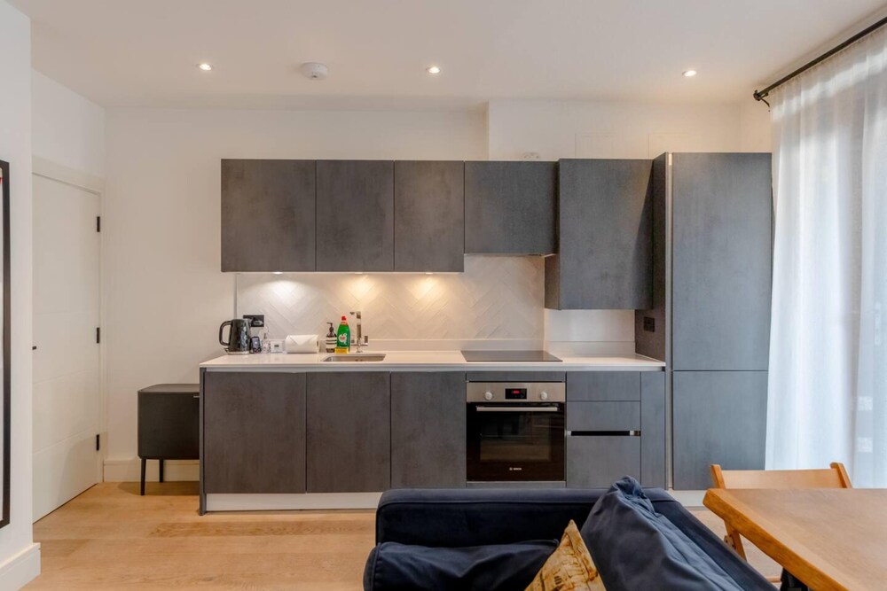 Charming & Stylish 1BD Flat - Bethnal Green