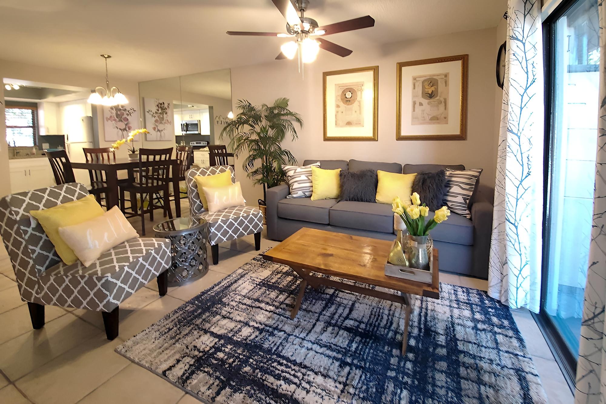 Sea La Vie - Townhome w/ Screened-in Patio! view 4