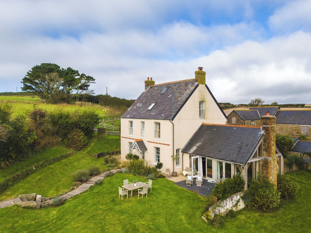 The Farmhouse at Broad Downs