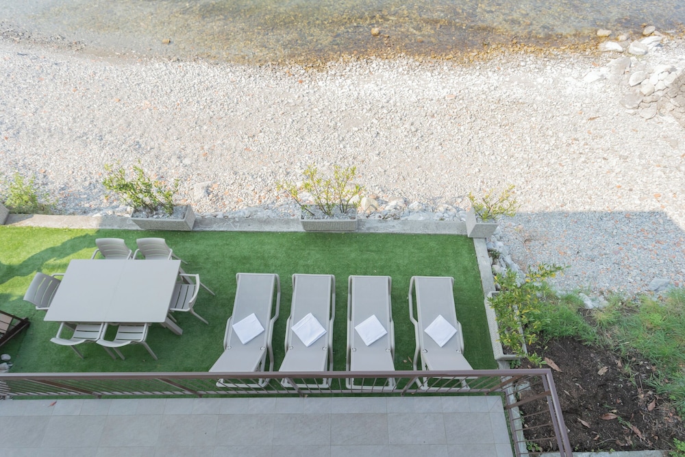 Dream Lake Apartments by Rent all Como