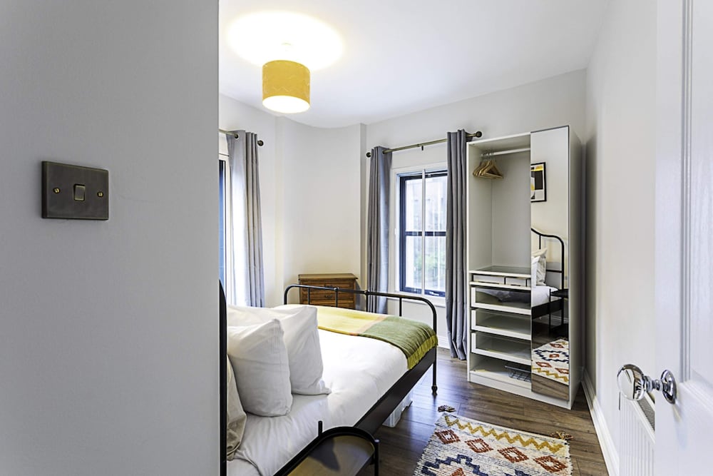 Gorgeous Roehampton Flat