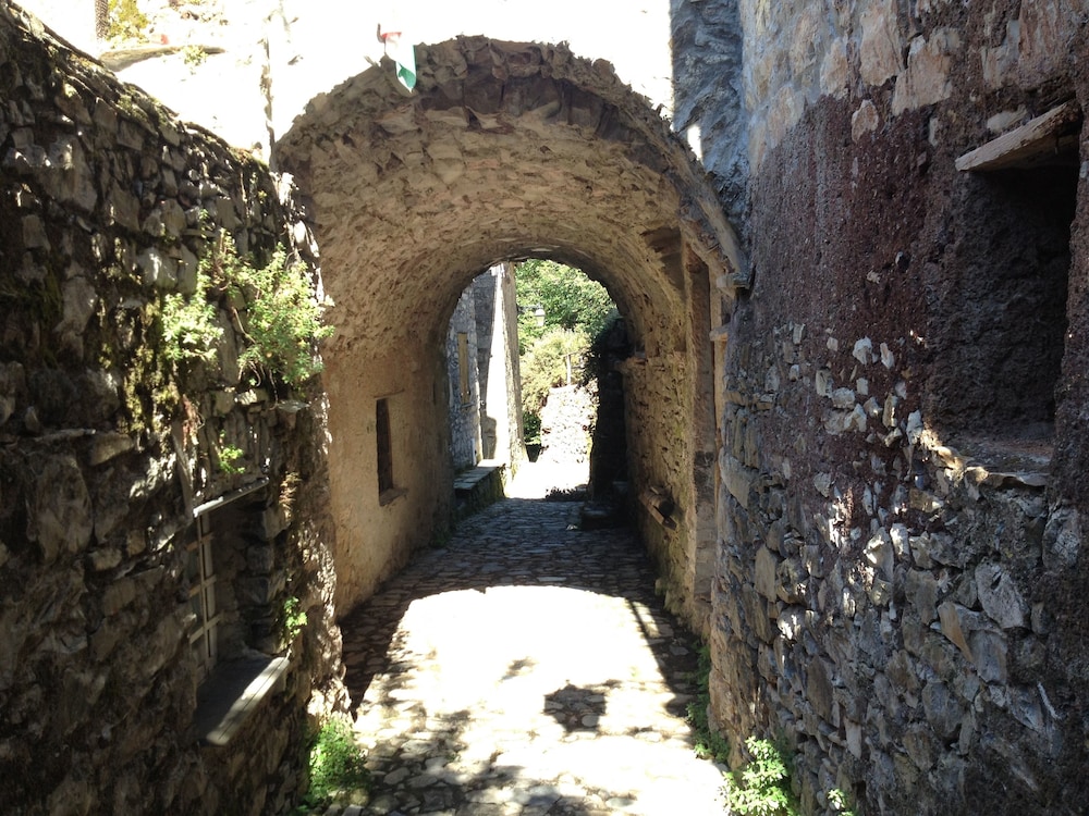 Photo 30
