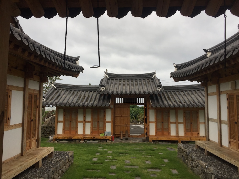 Canopus Resort Pension