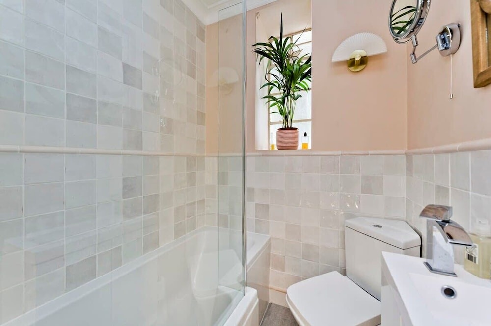 Studio Flat With Garden Access, Holland Park
