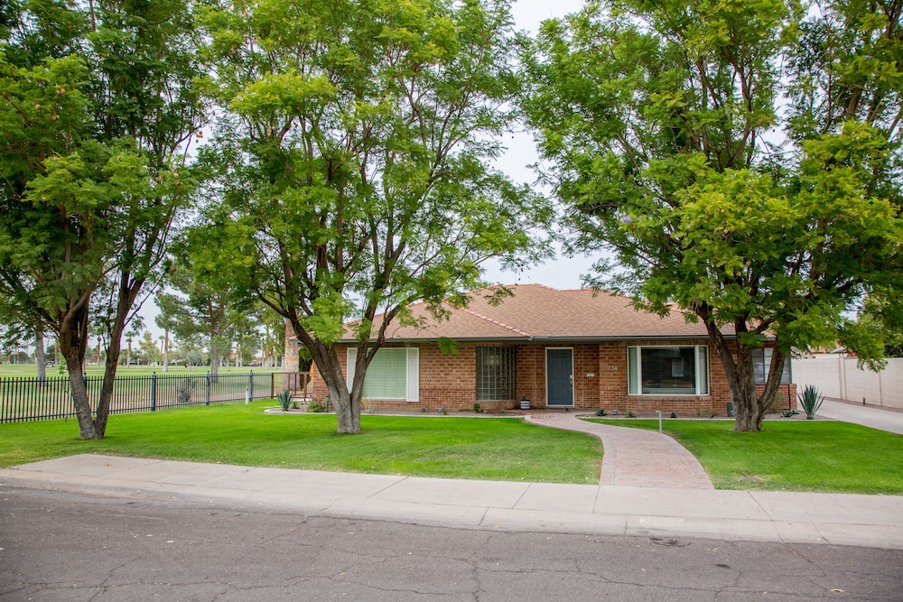 Encanto Vistas, A Golf Property in Central Phoenix
