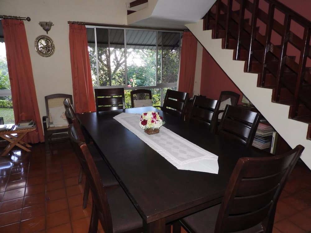 Hanthana Breeze Home Stay