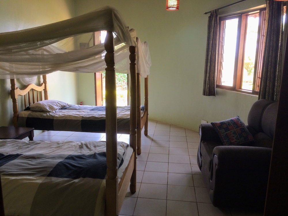 Banda Lodge