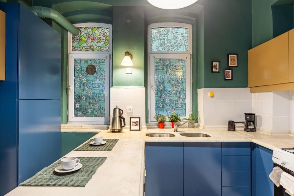 Missafir Historical Flat With Sea View in Beyoglu