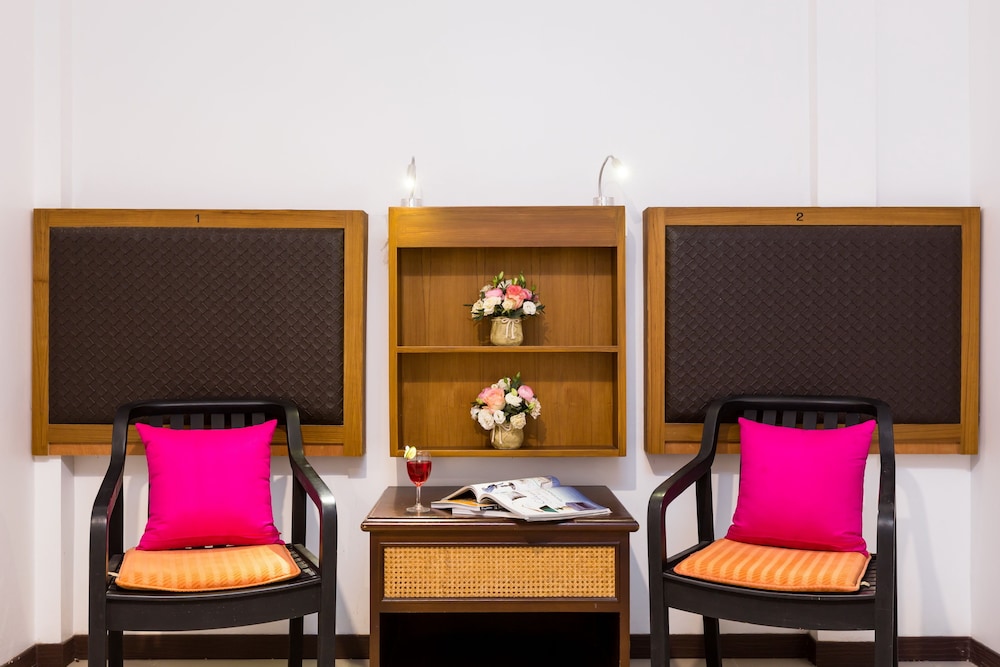 The Lantern Hostel and SPA