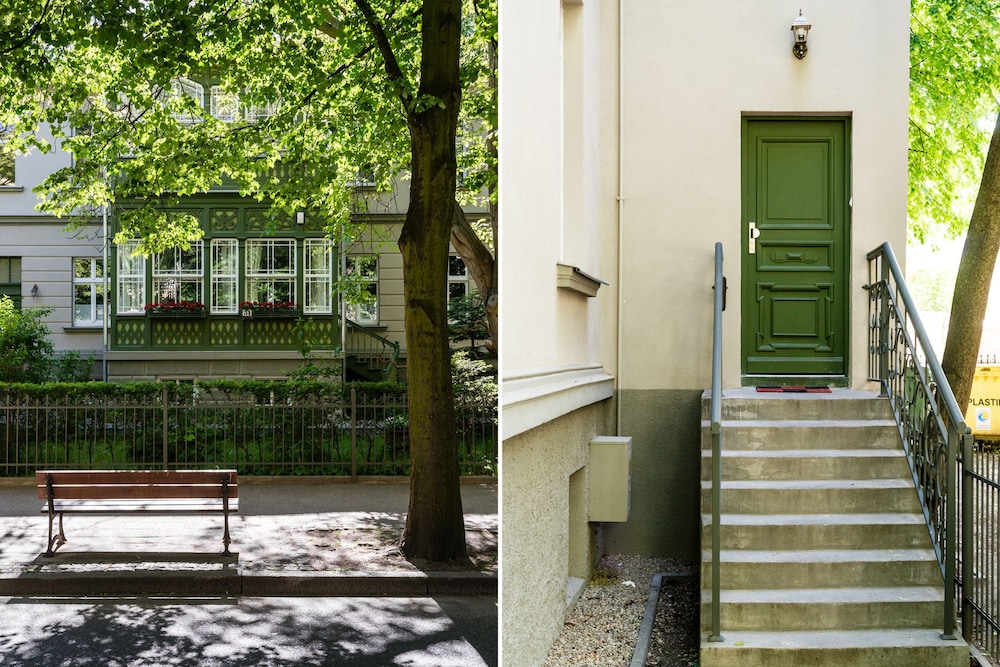 Sanhaus Apartments