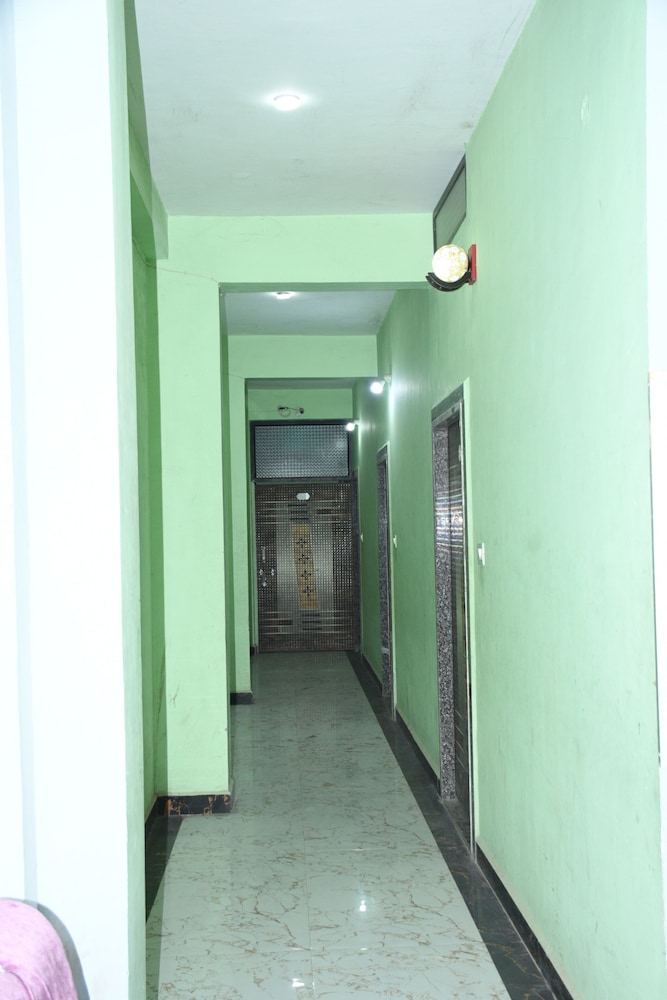 Manan Palace